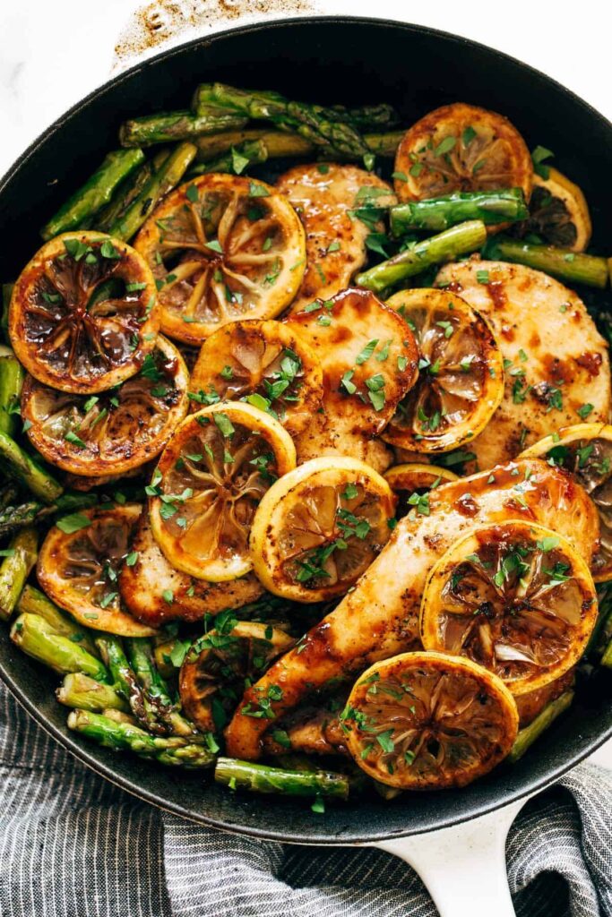 5 Ingredient Lemon Chicken with Asparagus peppery lemon flavors and honey butter sauce in 20 minutes