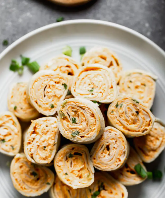 5 ingredients Buffalo Chicken Pinwheels perfect party appetizer 
