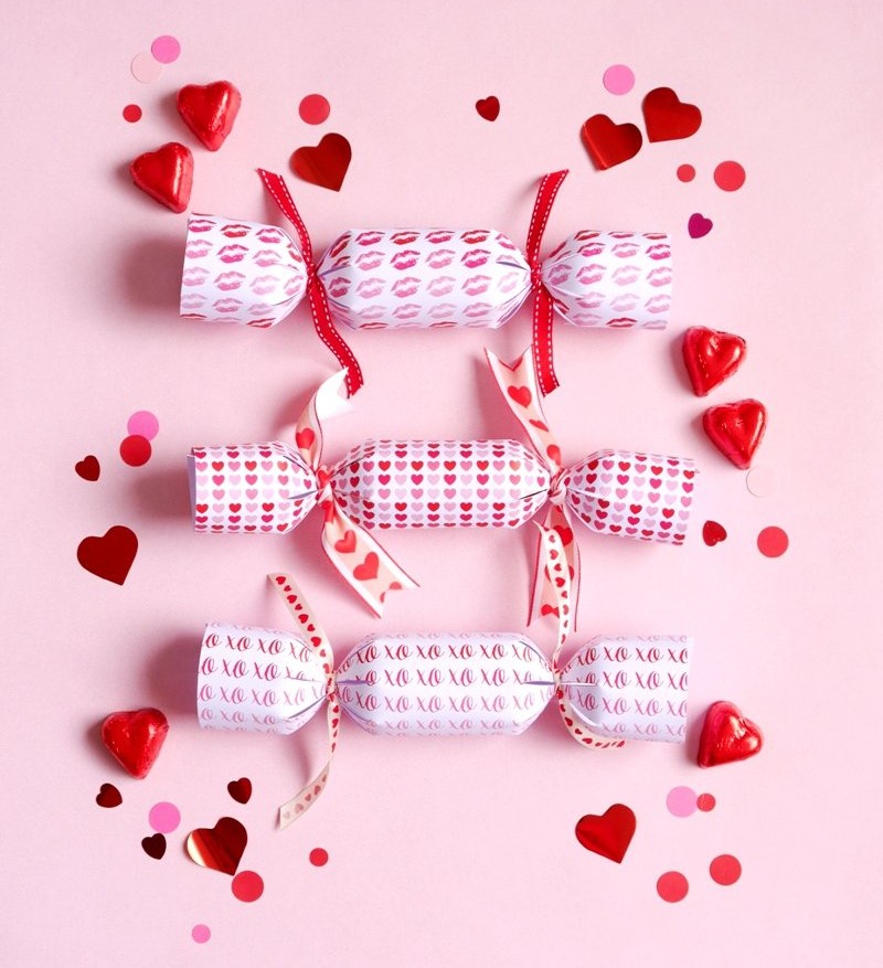 DIY Valentine's Day Crackers Super Fun Party Favors 