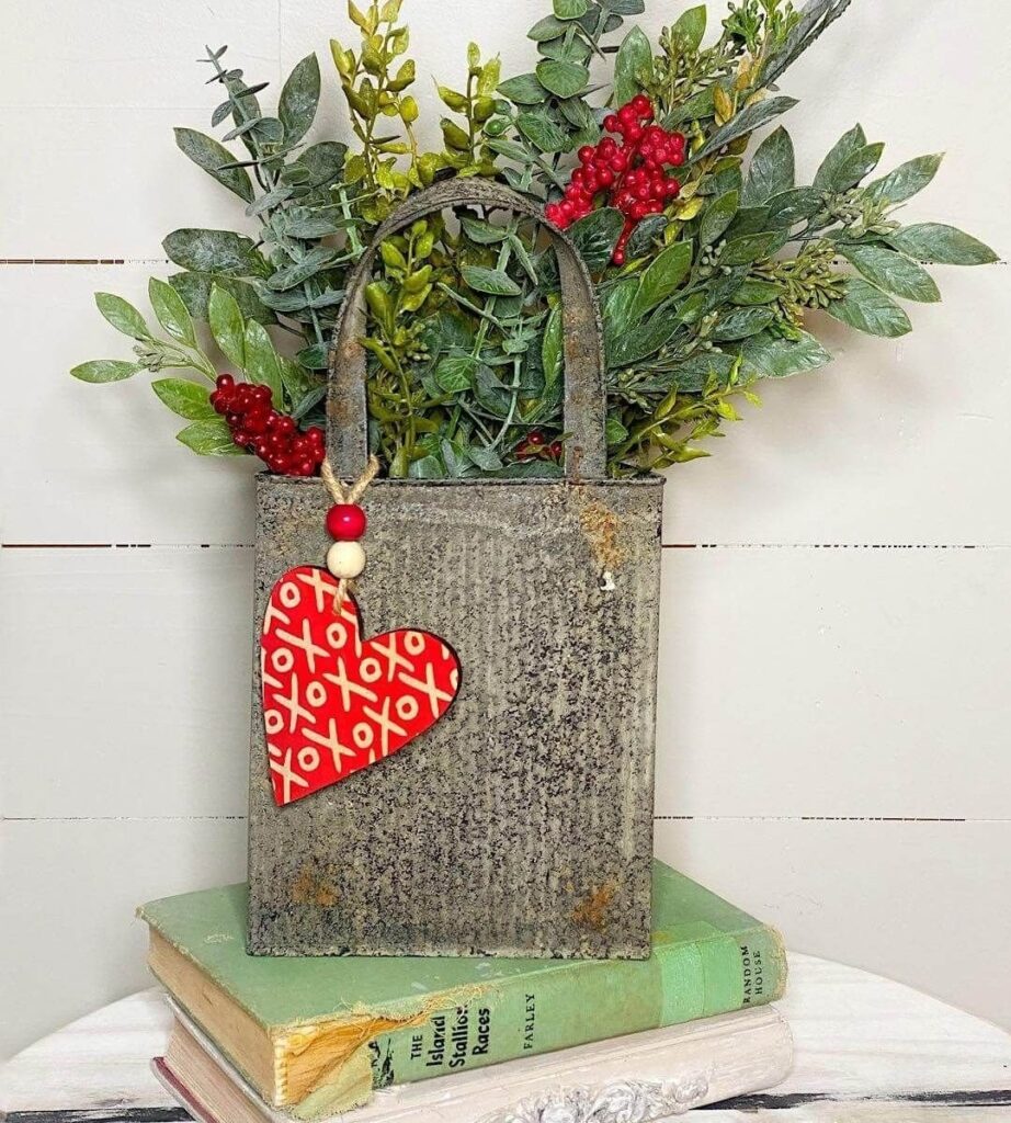 DIY WOODEN VALENTINE’S DAY TAG DECOR