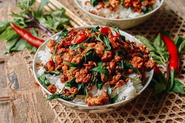 10-MINUTE THAI BASIL CHICKEN EASY GAI PAD KRAPOW RECIPE