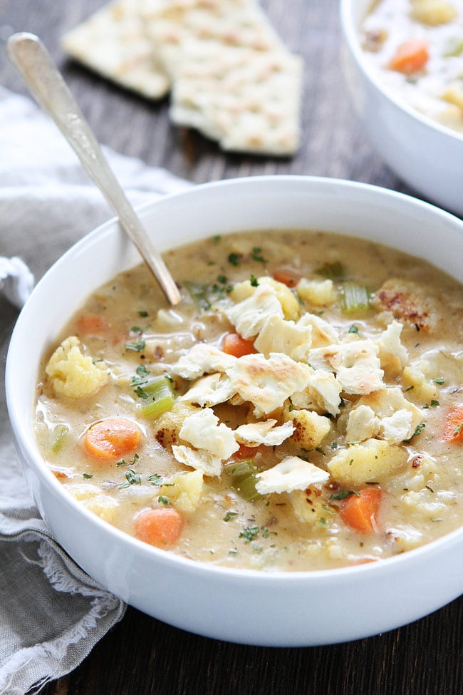Creamy Roasted Cauliflower Chowder healthy and hearty recipe for the cold days