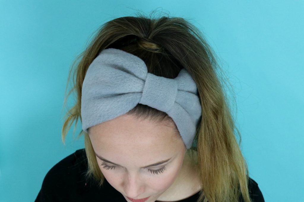 Winter hat and headband for teens