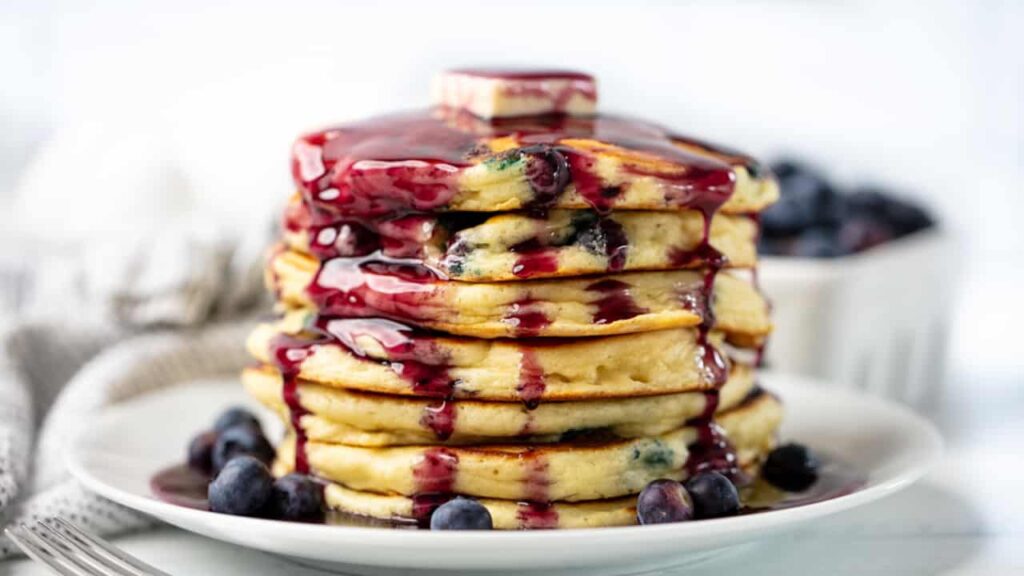 PERFECT BLUEBERRY PANCAKES easy to make with pantry staple ingredients
