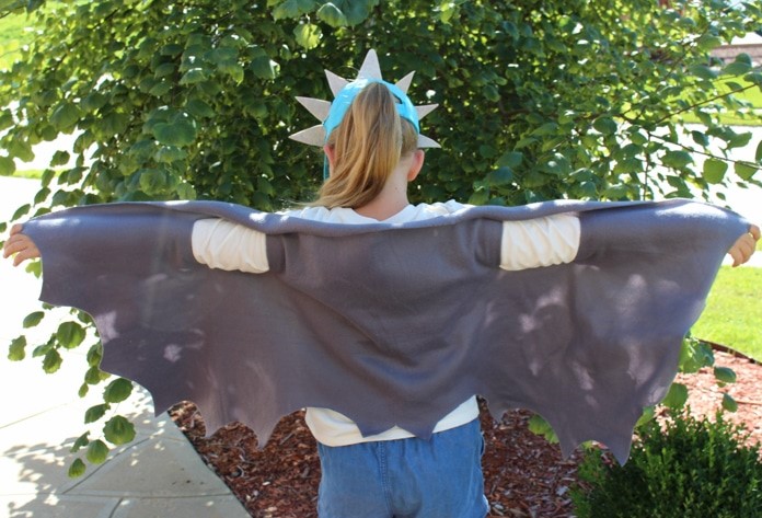 HOW TO TRAIN YOUR DRAGON DIY NO SEW DRAGON WINGS