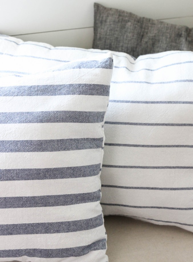DIY Tea Towel Pillows 