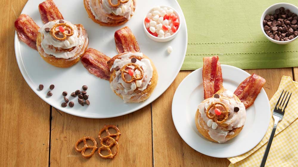 Adorable and Easy Bacon-Cinnamon Roll Easter Bunnies Recipe 
