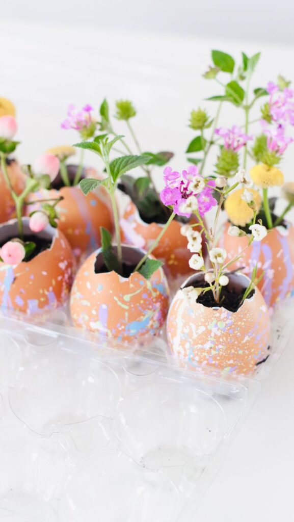 Easy and Adorable DIY EGGSHELL PLANTERS Spring Craft