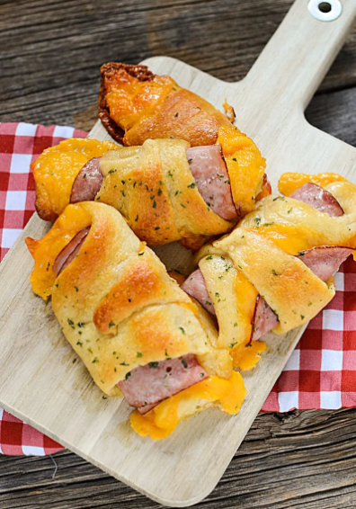 quick and east Ham and Cheddar Crescents Roll-ups