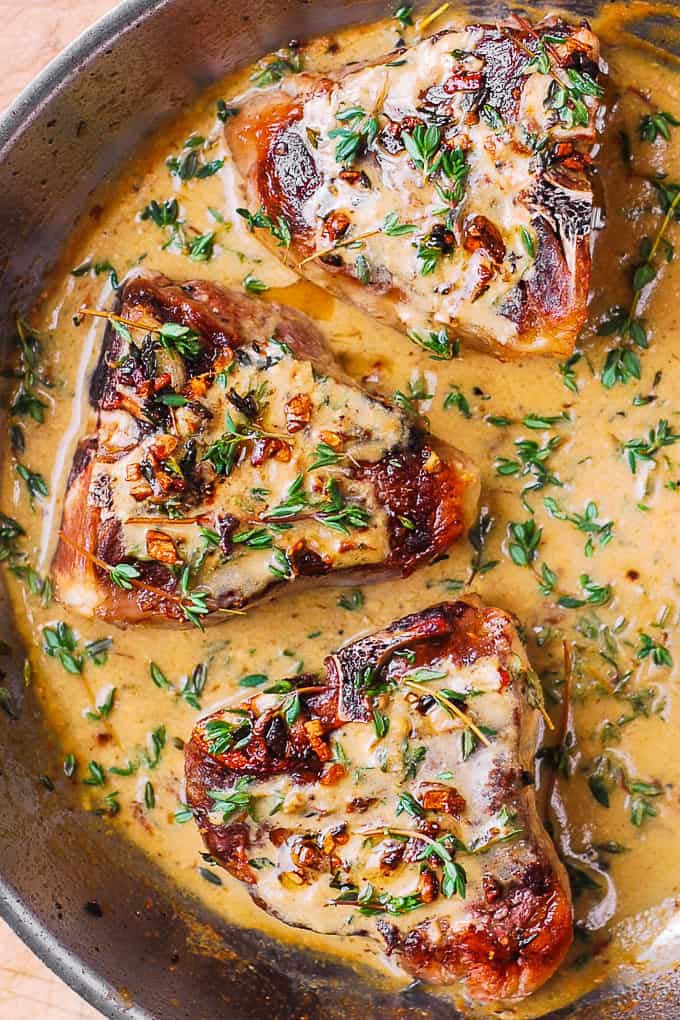 easy and quick creamy Lamb Chops with Mustard-Thyme Sauce recipe