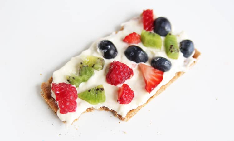 fruit pizza crackers a great after school snack for kids