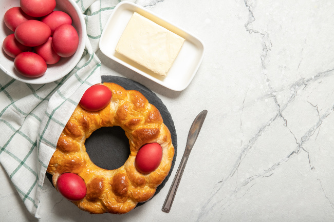 Tasty Italian Easter Egg Bread Recipe for the family