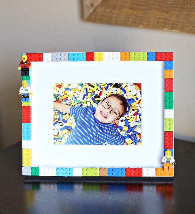 DIY LEGO Minifigures Frame for Kids