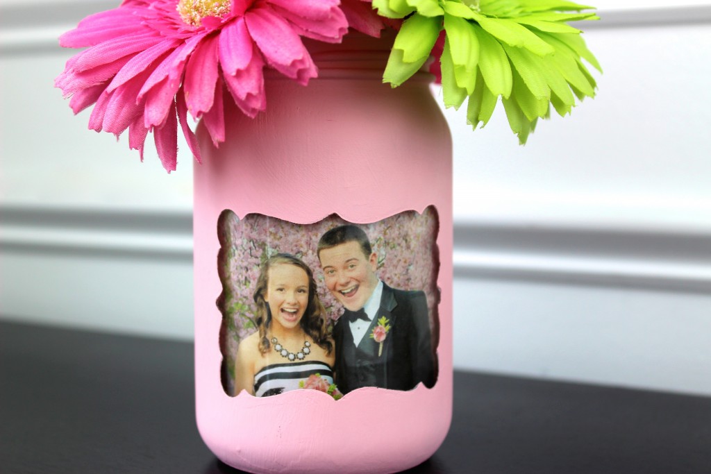 Beautiful DIY picture frame mason jar