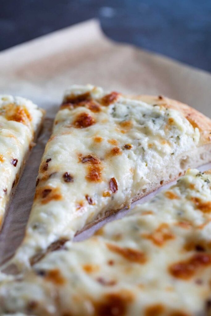 Delicious white pizza