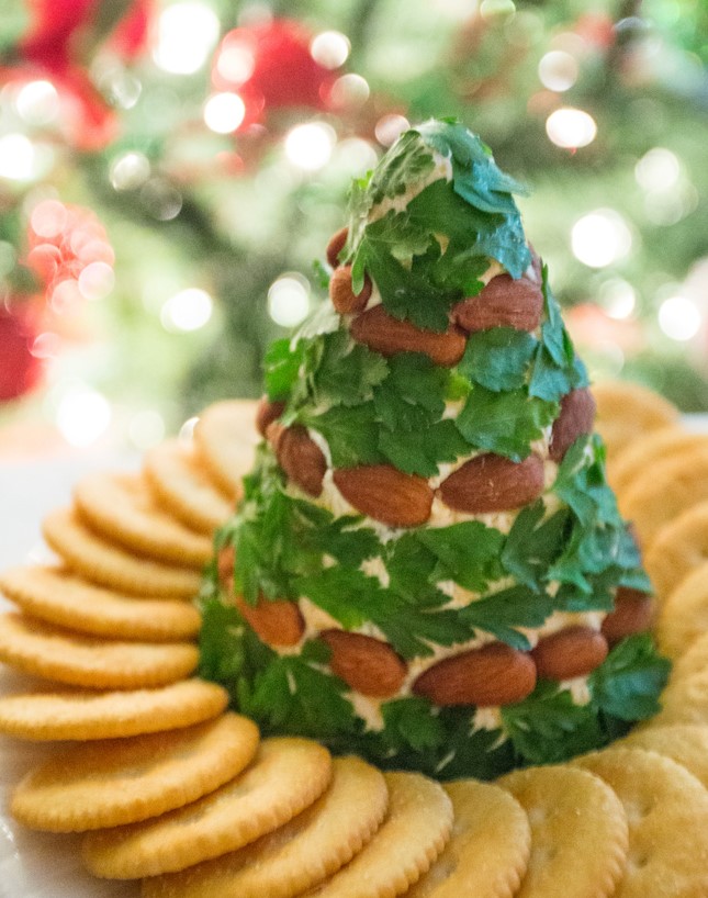festive Christmas Tree Cheese Ball for appetizer