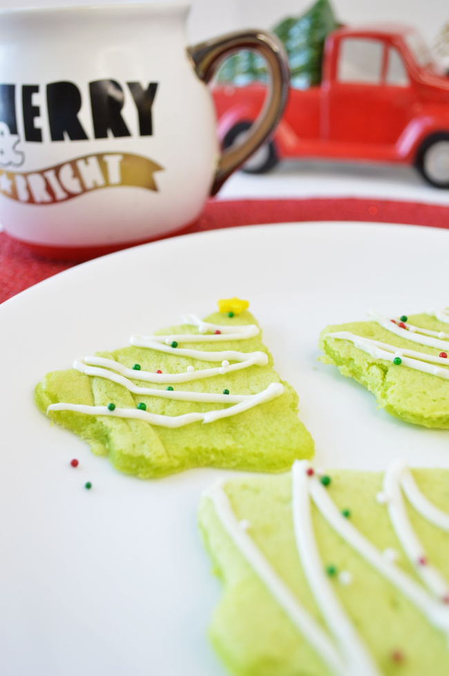 Christmas tree pancakes perfect for Christmas morning breakfast