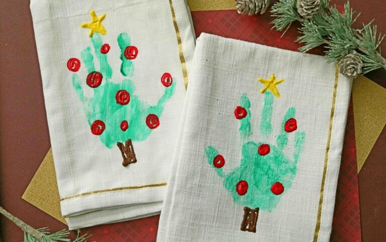 Handprint Christmas Tree Napkins 