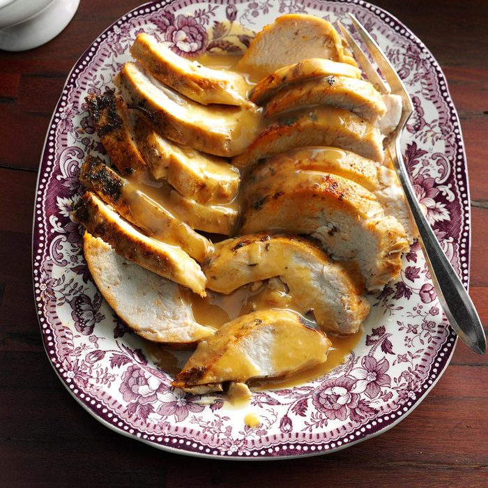 Delicious slow cooker Turkey breast with gravy