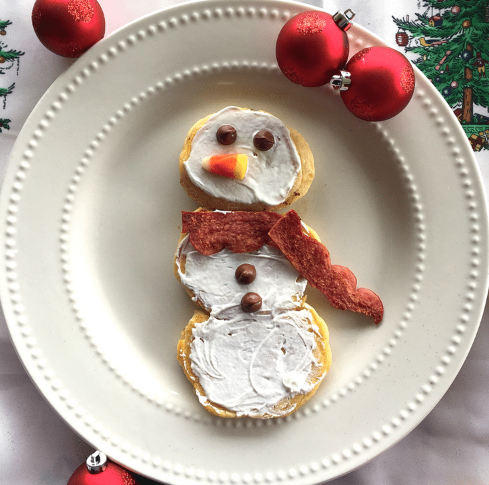 Snowman Pancakes a fun and easy Christmas holiday breakfast