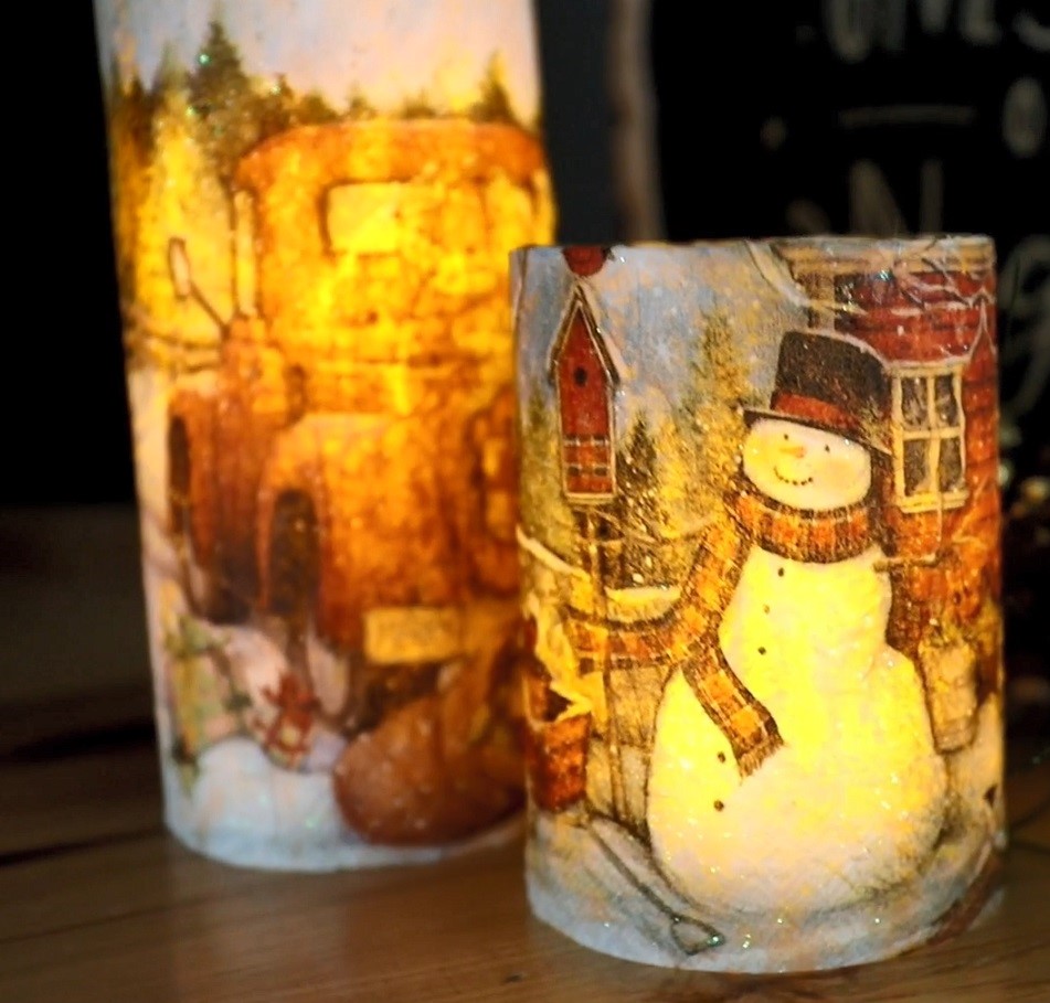 DIY Christmas Napkin Decoupage Candles that looks vintage and so amazing