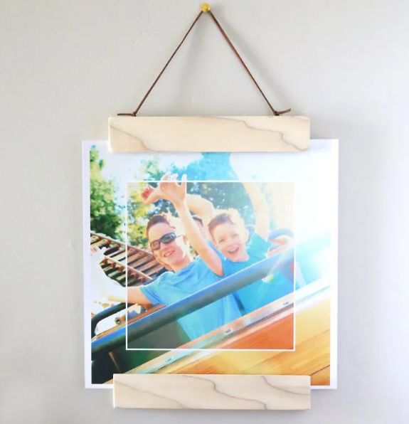 DIY modern wood and magnet photo frame