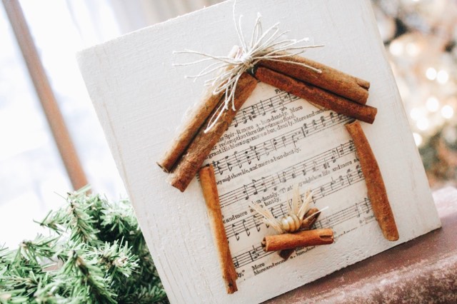 Cinnamon stick nativity