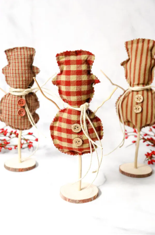 no-sew fabric snowman craft perfect for a rustic winter display