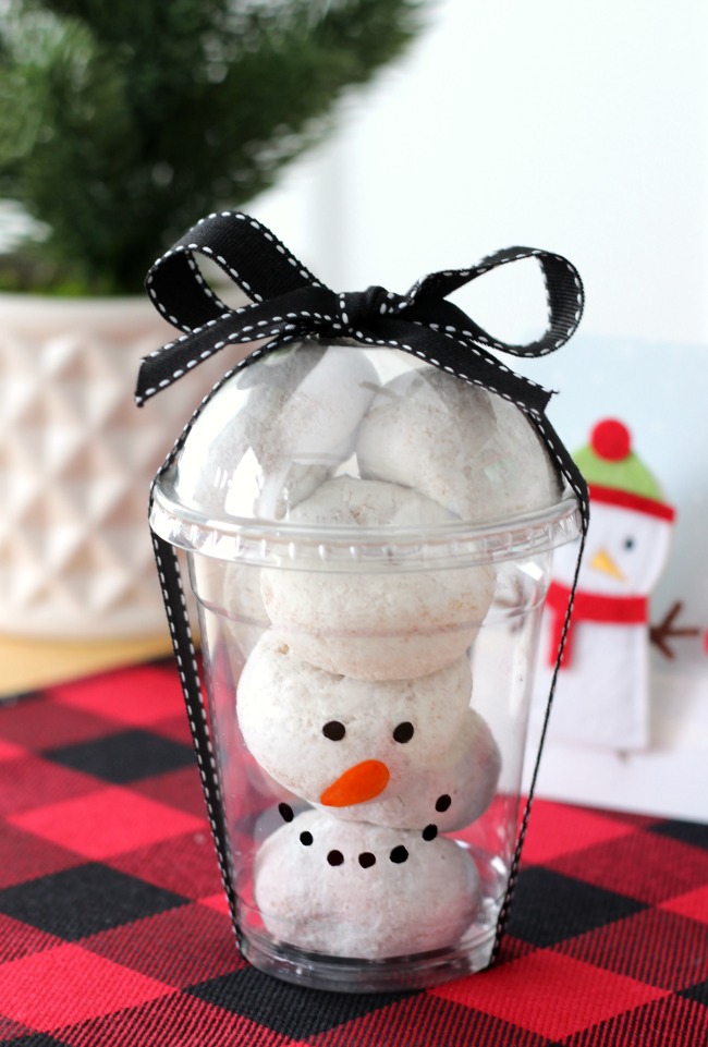 holiday party Snowman treat cups 