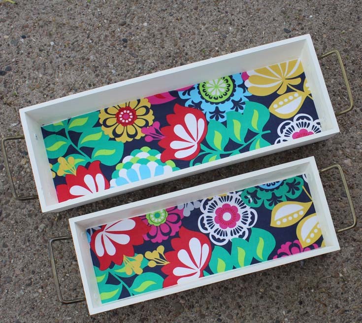 Wood stacking trays
