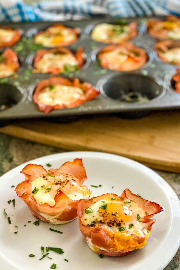 Easy to make ham and egg cups