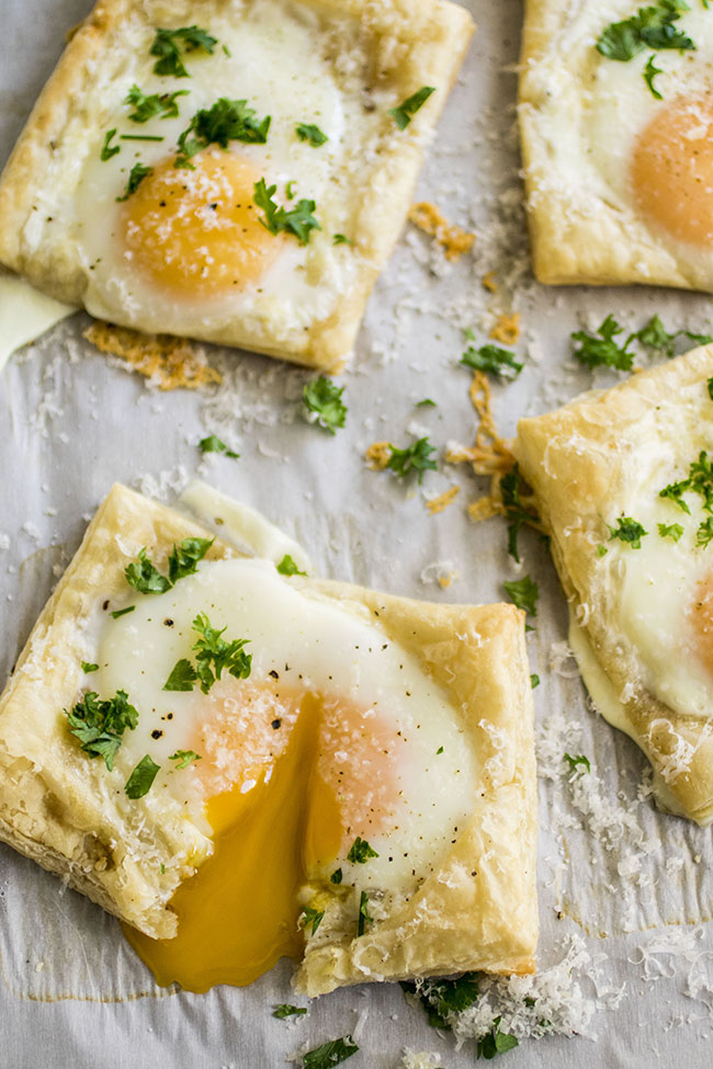 puff pastry baked eggs